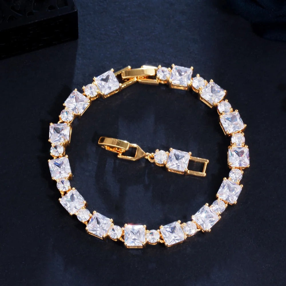 Cube Drop Bracelet | Gold
